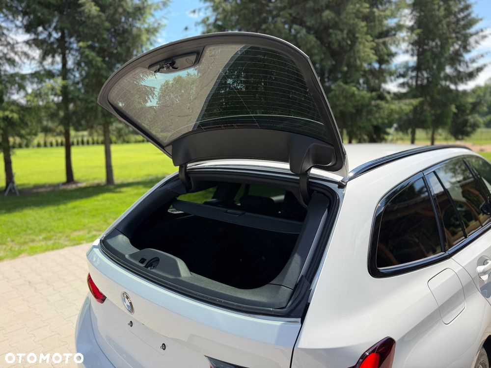 BMW Seria 3 320i M Sport - 32