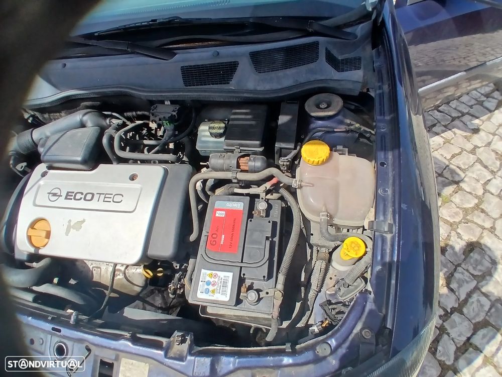 Opel Astra 1.6 Sport - 3