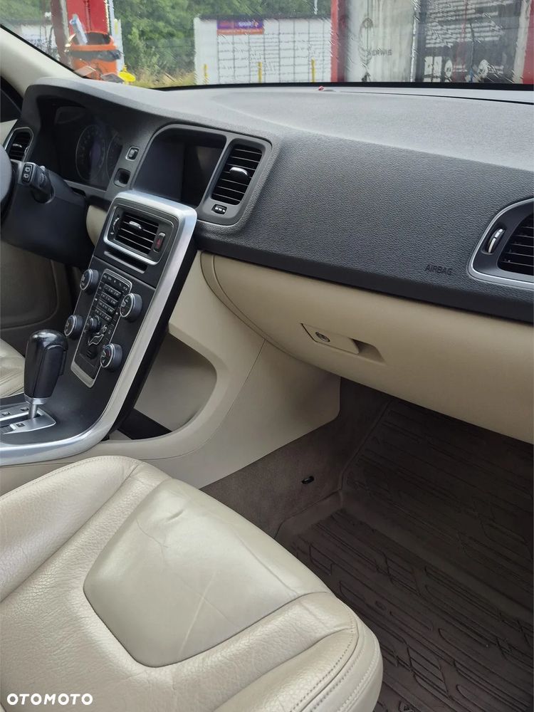 Volvo V60 - 6