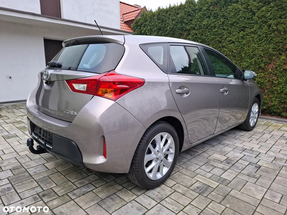 Toyota Auris 1.33 VVT-i - 9