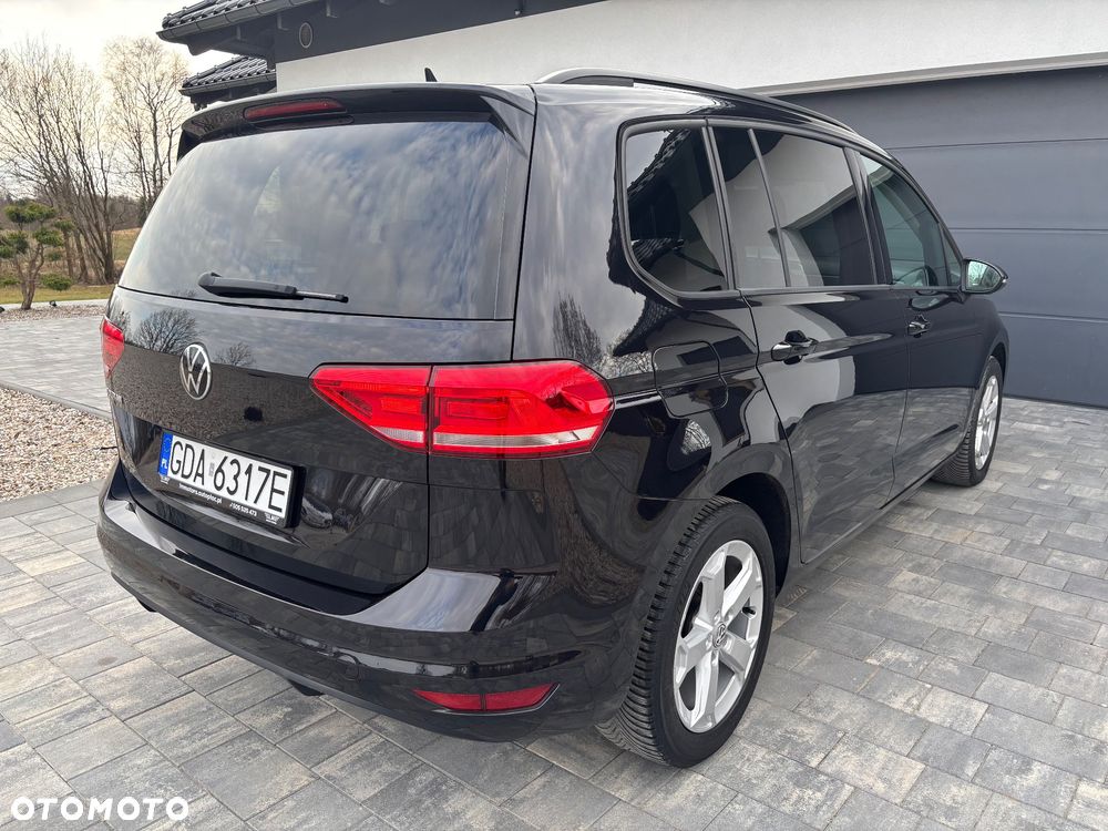 Volkswagen Touran - 6