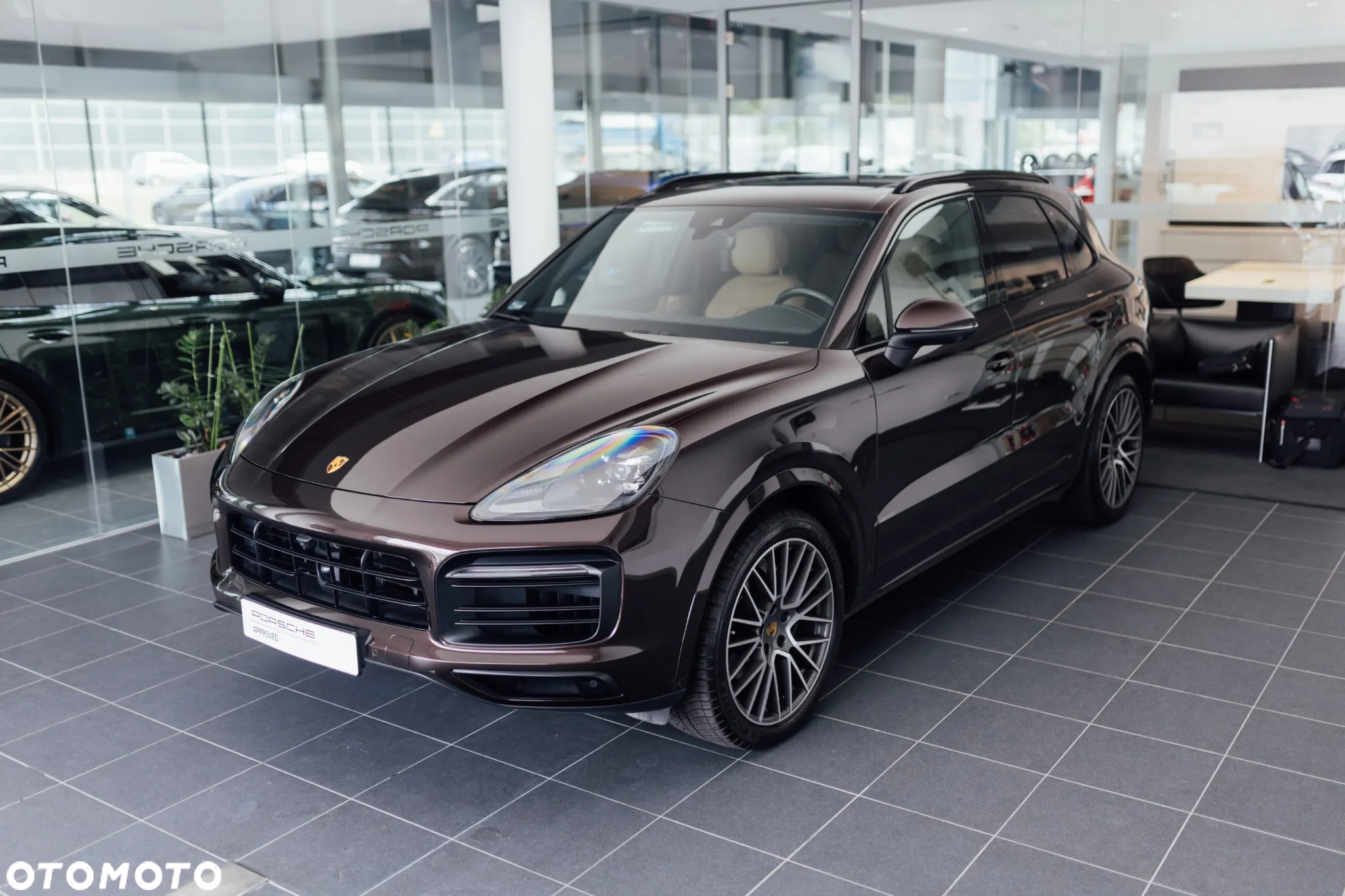 Porsche Cayenne Standard - 4