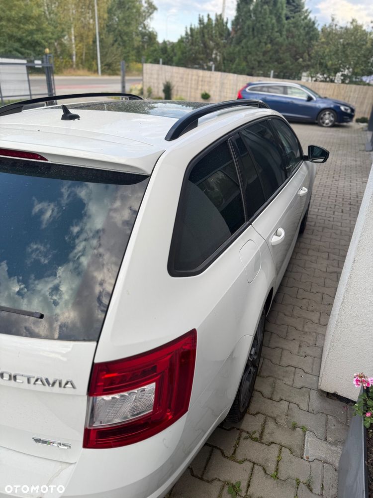 Skoda Octavia 2.0 TDI DSG RS - 7