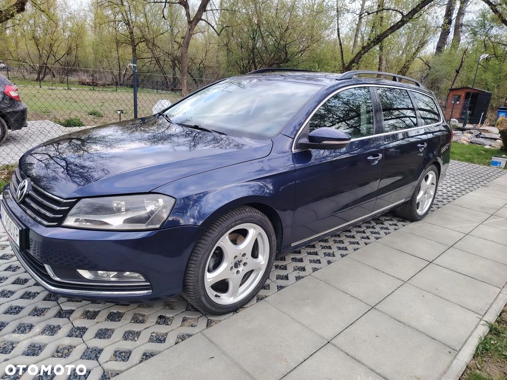Volkswagen Passat - 4