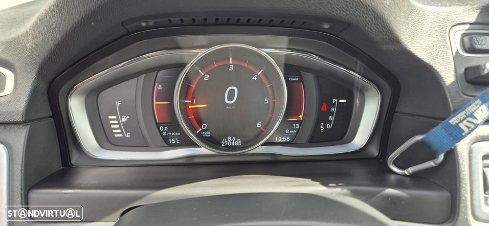 Volvo XC 70 2.0 D4 Summum Dynamic Geartronic - 4