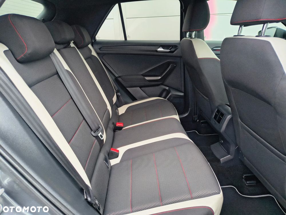 Volkswagen T-Roc 1.5 TSI ACT Advance DSG - 23