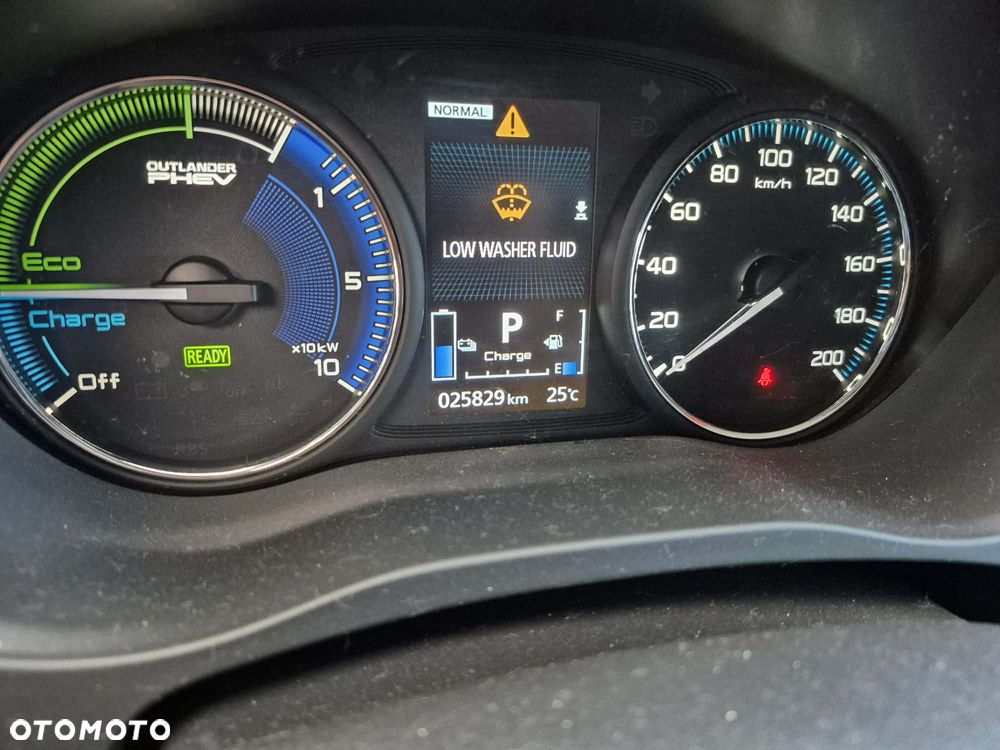 Mitsubishi Outlander 2.4 4WD Spirit+ - 6