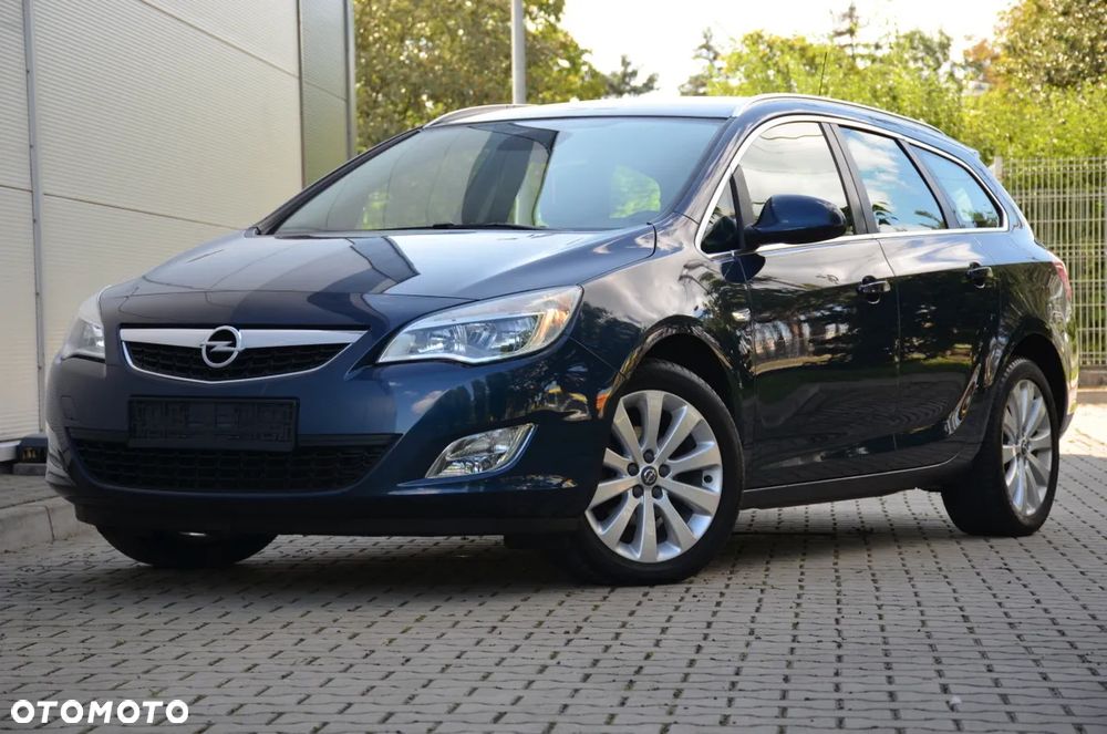 Opel Astra 1.4 T Cosmo - 2