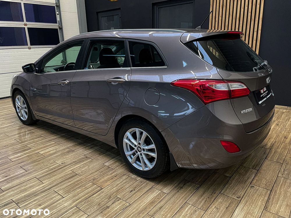 Hyundai i30 1.6 Style - 11