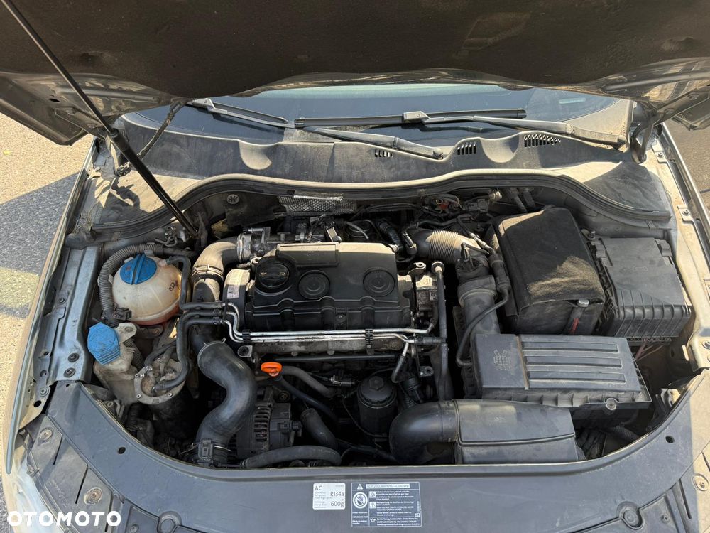 Volkswagen Passat 1.9 TDI Comfortline - 10