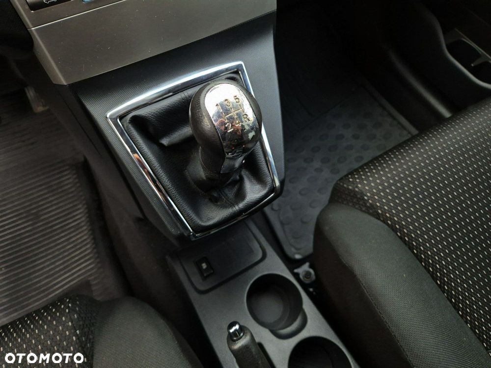 Toyota Corolla Verso 1.6 Terra - 17