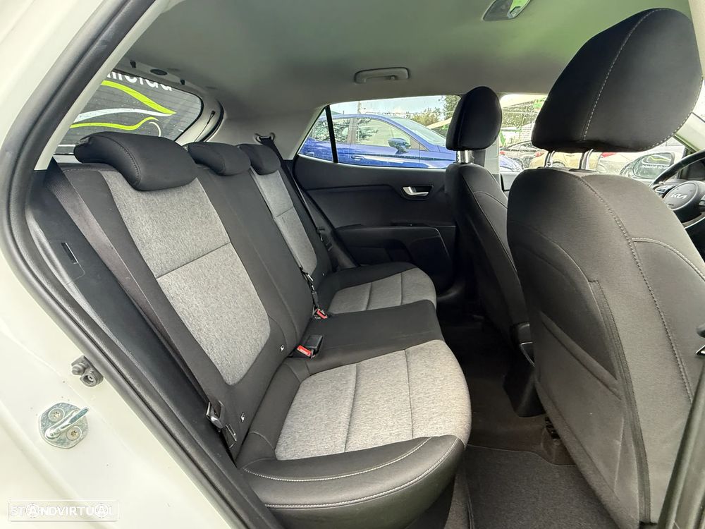 Kia Stonic 1.2 Urban - 24