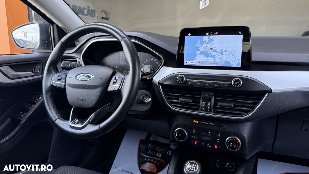 Ford Focus - 14