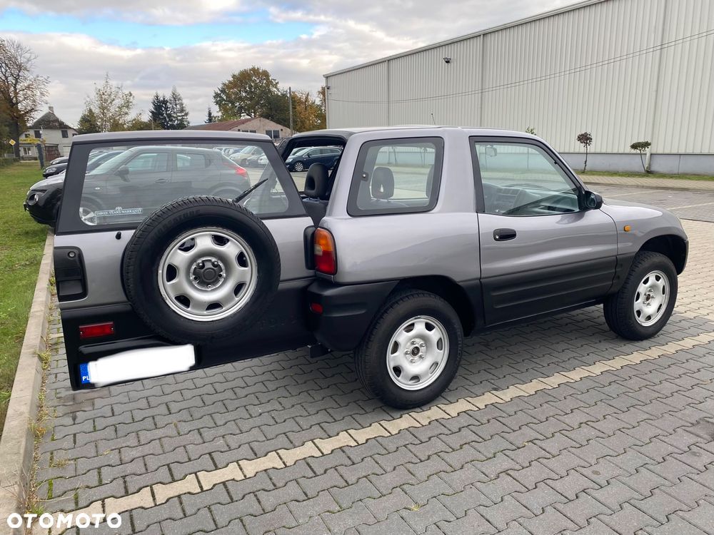 Toyota RAV4 - 13
