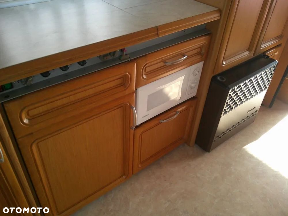 Hobby PRESTIGE 650 Z DODATKOWYM DACHEM - 16