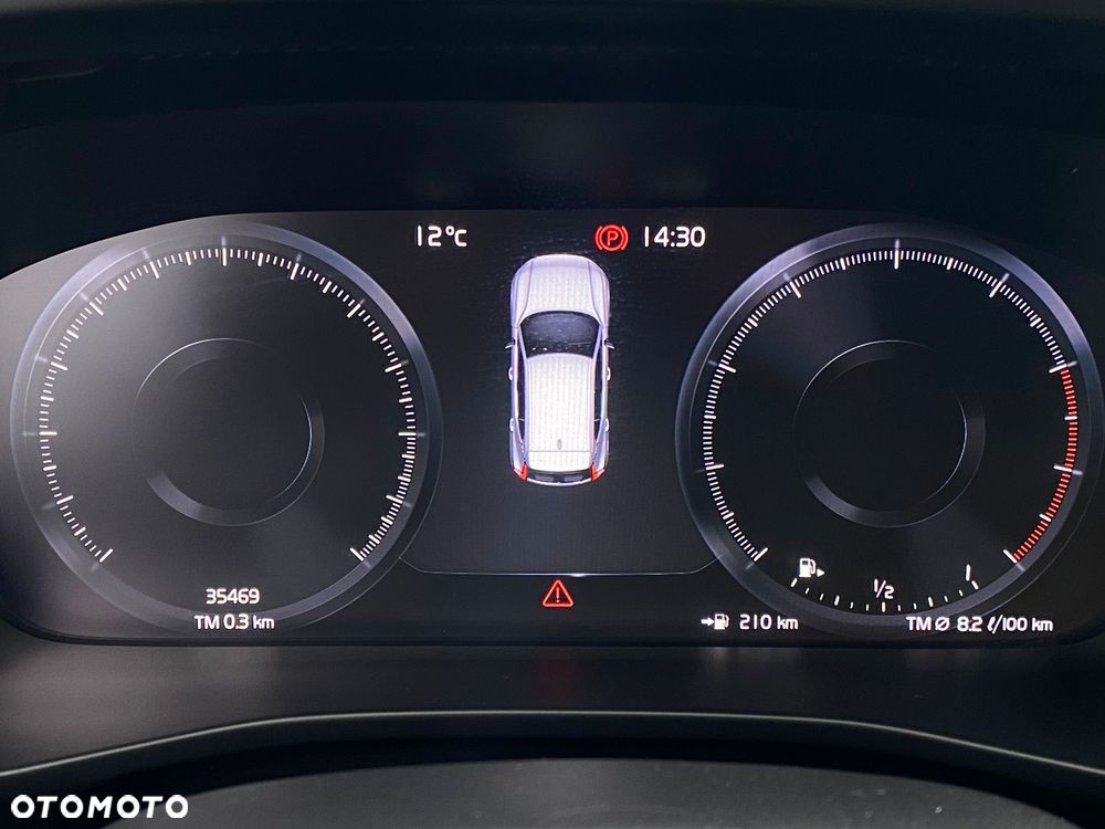 Volvo XC 40 T3 Momentum Pro - 17