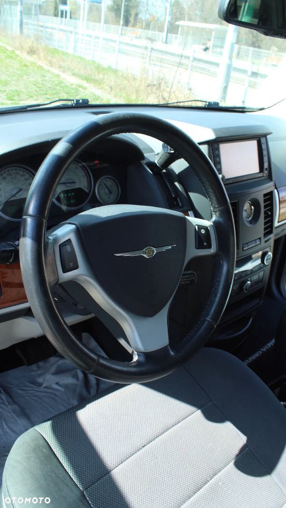 Chrysler Grand Voyager 2.8 CRD Automatik Limited - 17