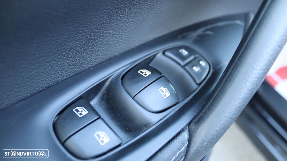 Nissan Qashqai 1.5 dCi Business Edition DCT - 35