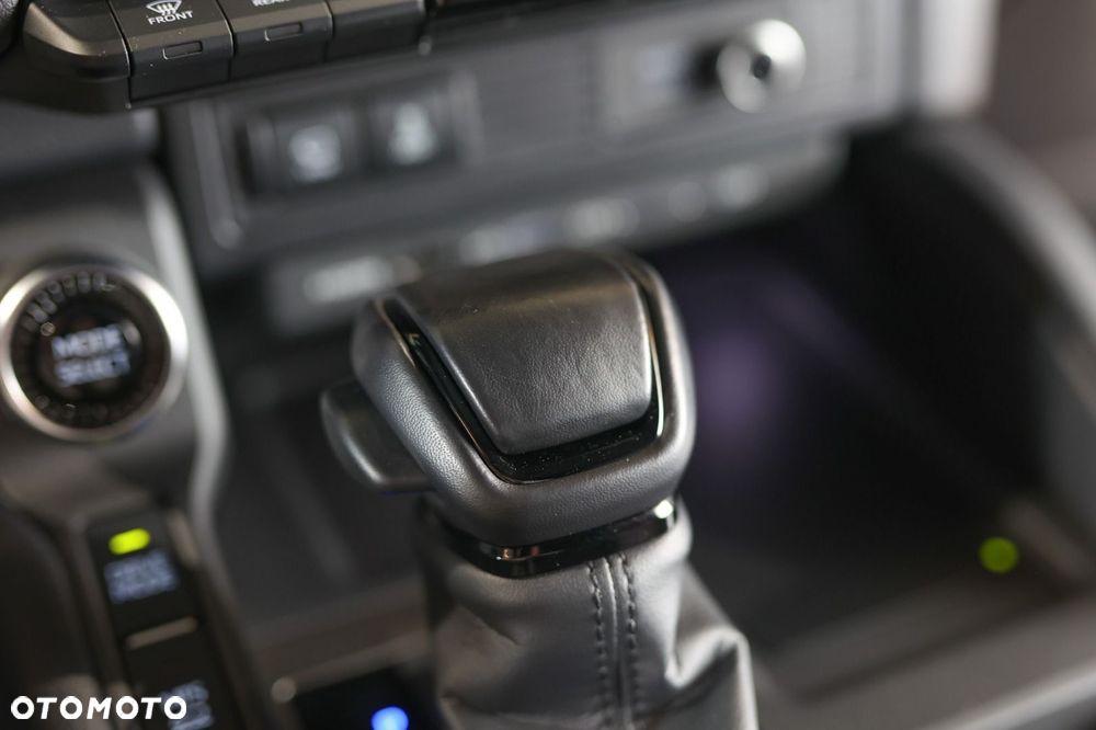 Toyota Land Cruiser - 31