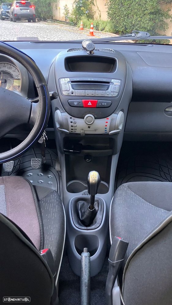 Peugeot 107 1.0 Black&Silver - 10