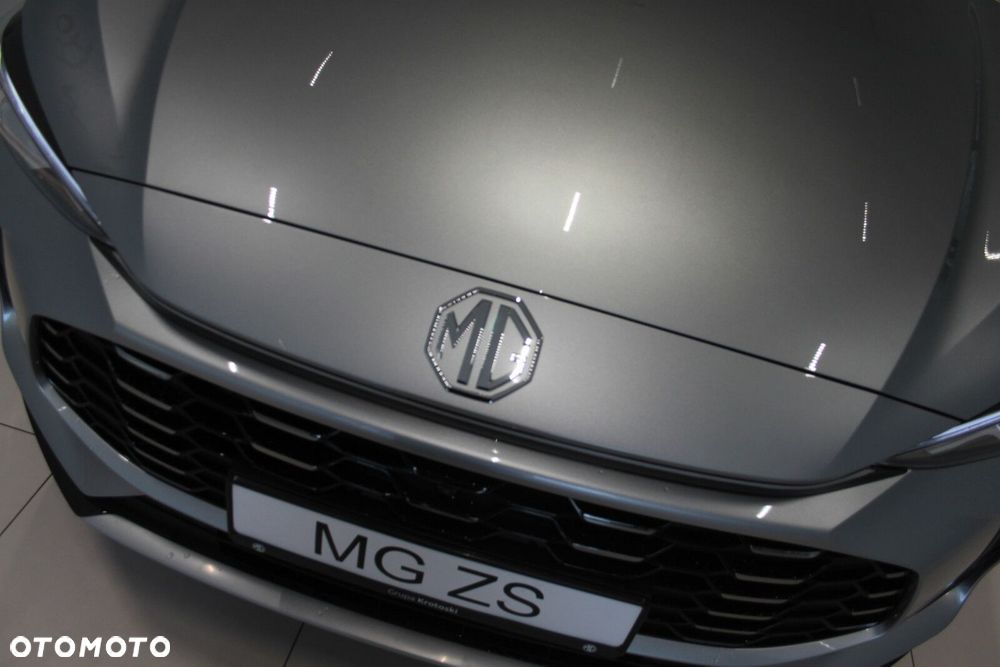 MG ZS - 4