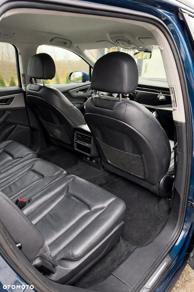 Audi Q7 50 TDI Quattro Tiptronic - 13