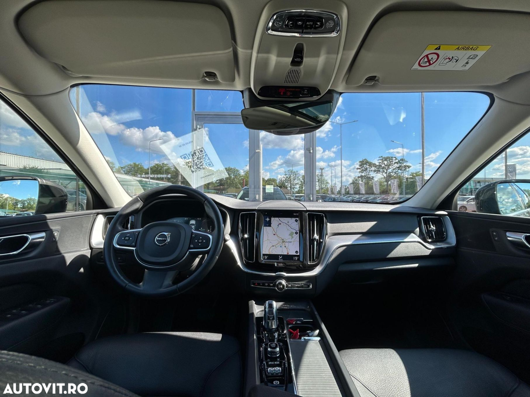 Volvo XC 60 T8 Twin Engine AWD Geartronic Momentum - 13