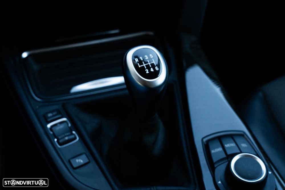 BMW 318 Gran Turismo d Line Modern - 14