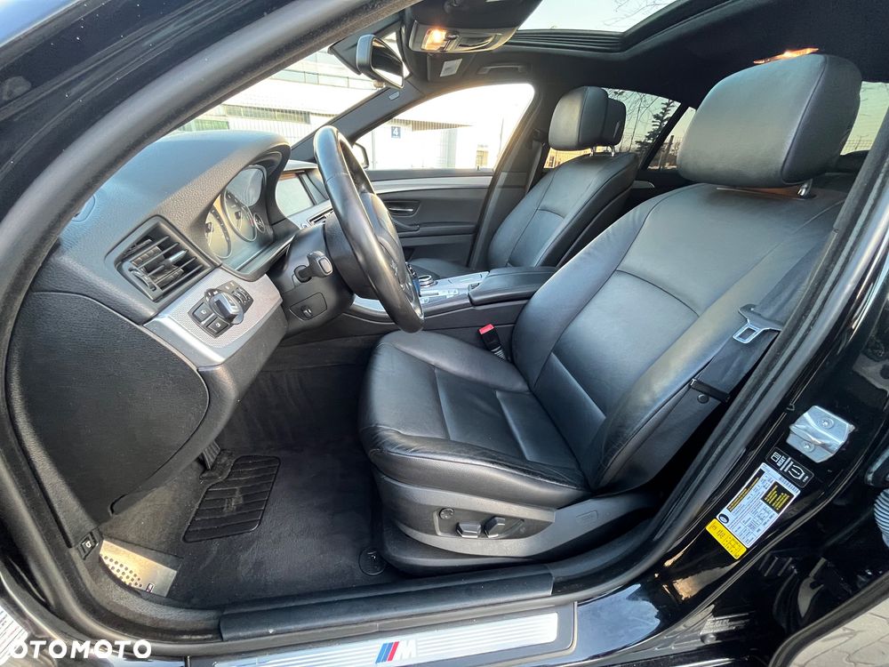BMW Seria 5 535i Sport-Aut - 13