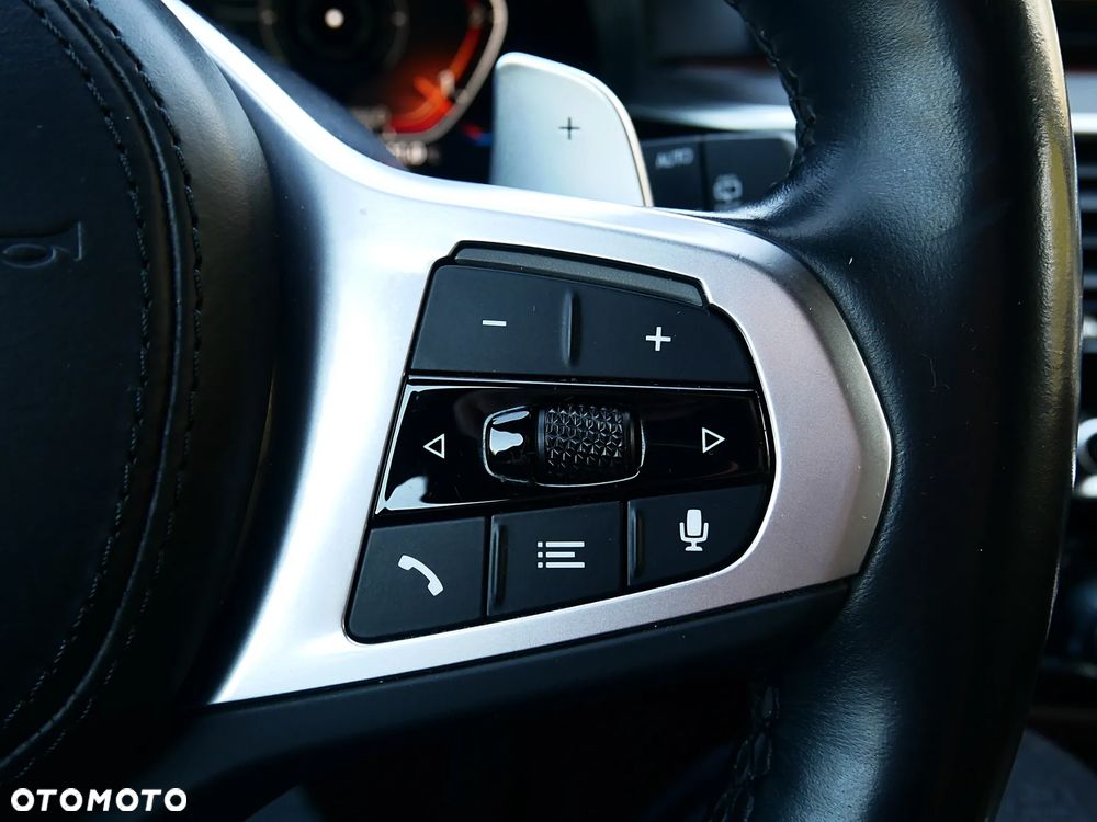BMW Seria 5 540d xDrive mHEV M Sport sport - 13