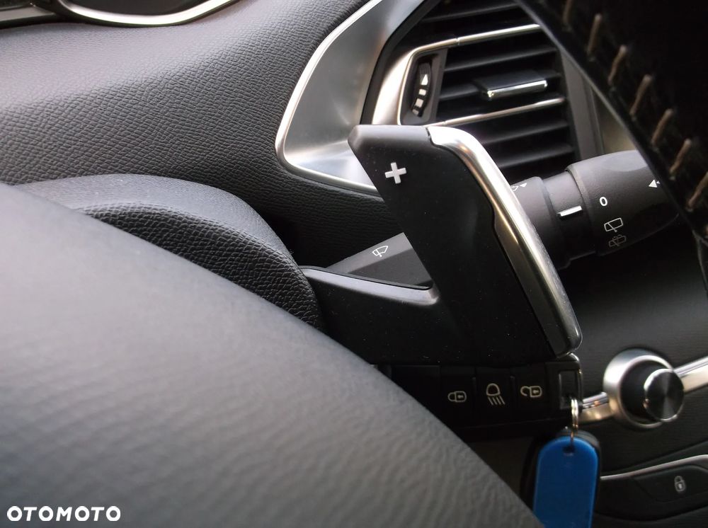 Peugeot 308 PureTech 130 GPF EAT8 Black Edition - 17