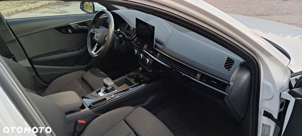 Audi A4 Avant 35 TDI mHEV S tronic - 14