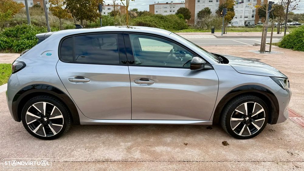 Peugeot e-208 50 kWh GT - 4