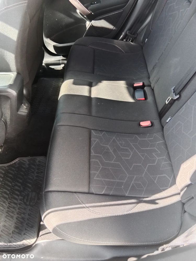 Peugeot 2008 1.2 Pure Tech Style - 9