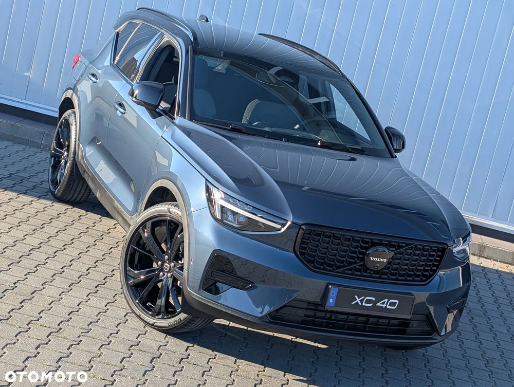 Volvo XC 40 B4 AWD Ultimate Dark - 7