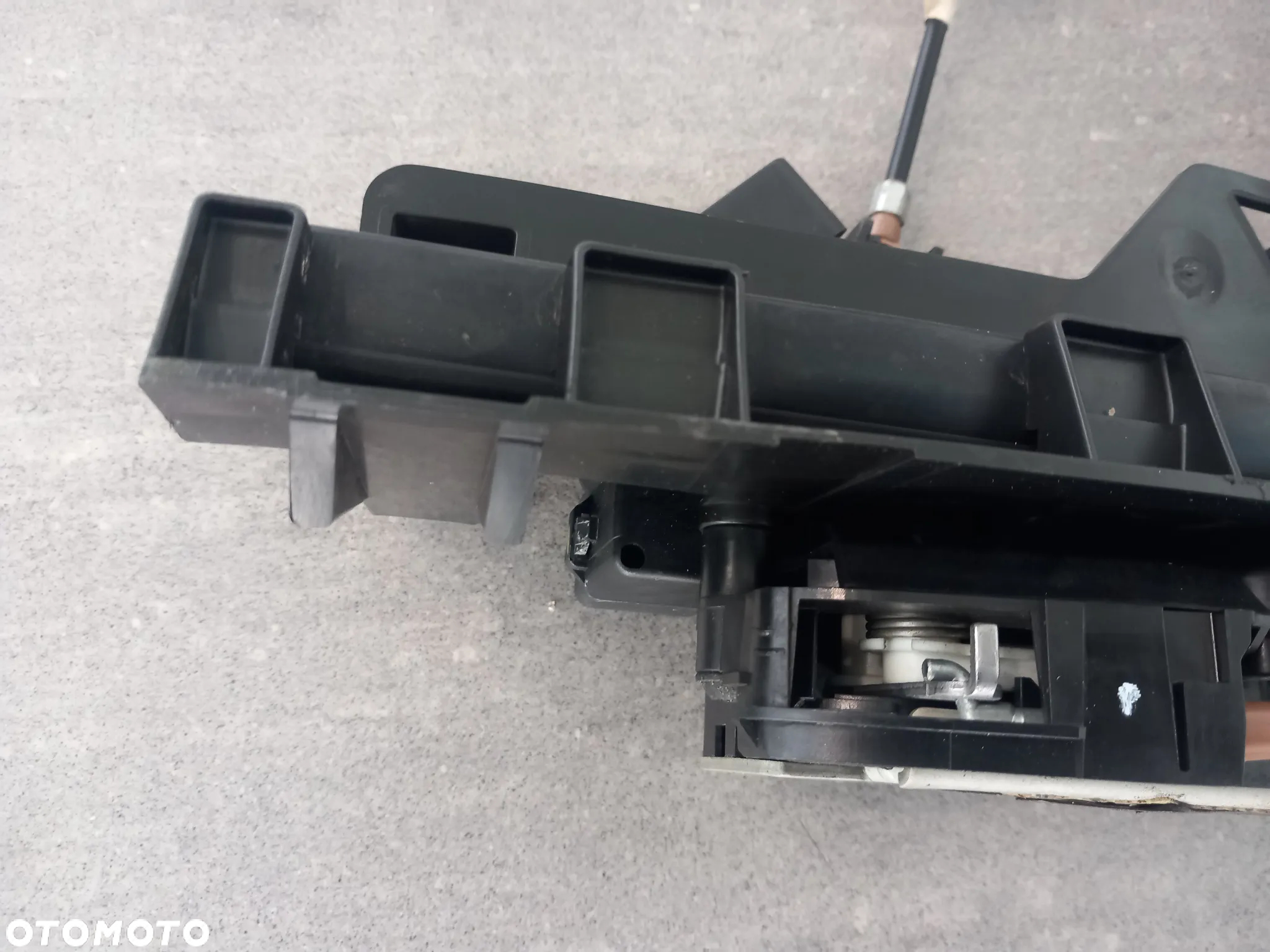 Kompletny zamek drzwi przód lewy Ford Focus, Kuga, Mondeo, Transit/Tourneo Courier 2070970 - 3