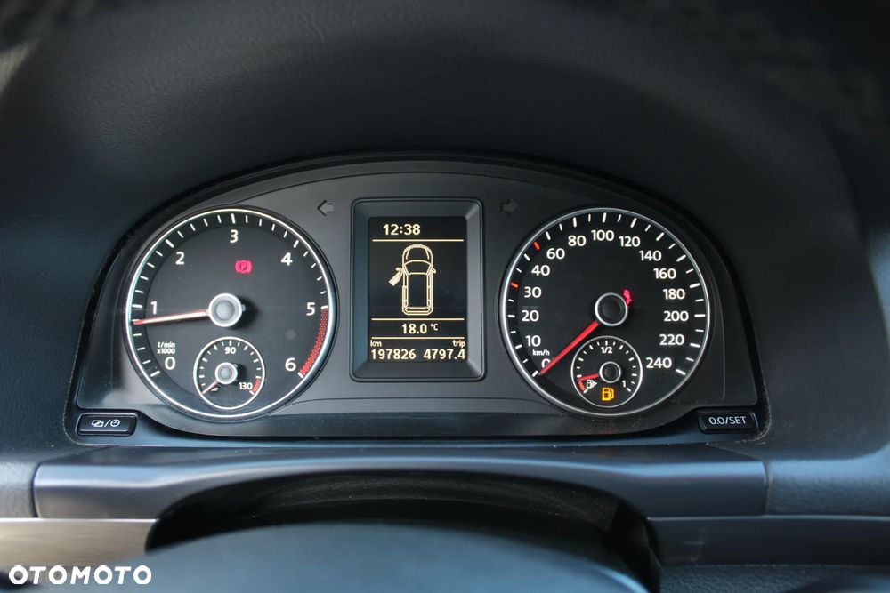 Volkswagen Touran 1.6 TDI DPF Comfortline - 24