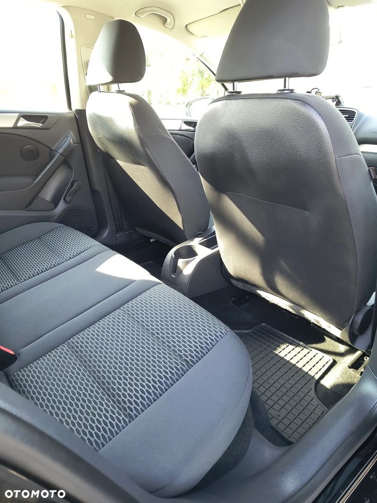 Volkswagen Golf - 11