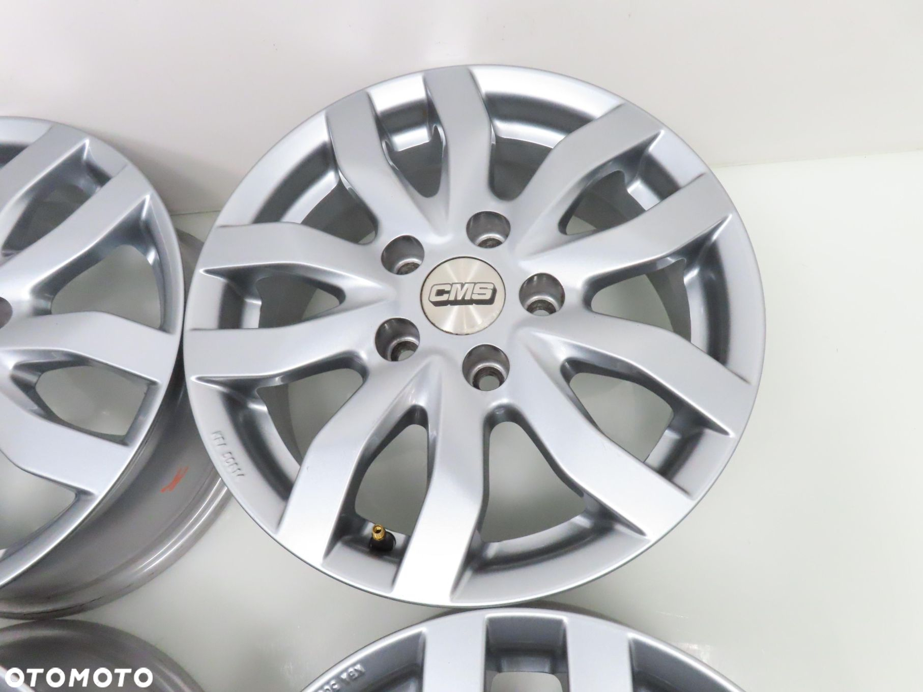 Alufelgi 15'' VW Audi Seat Skoda 5x112 ET43 6J - 9
