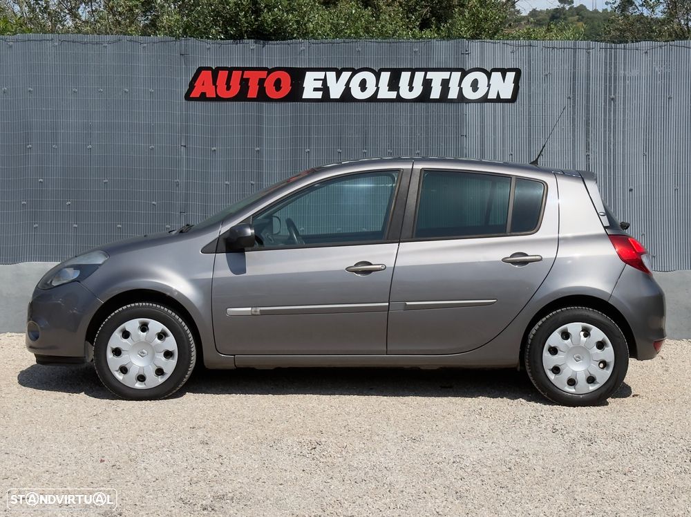 Renault Clio 1.5 dCi Dynamique S - 2