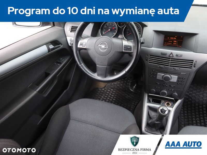 Opel Astra - 9