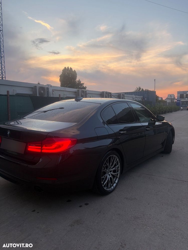 BMW Seria 5 520d AT - 9