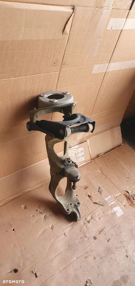 Wahacz prawy przód przedni prawy zwrotnica noga Peugeot 407 9644552180 - 4