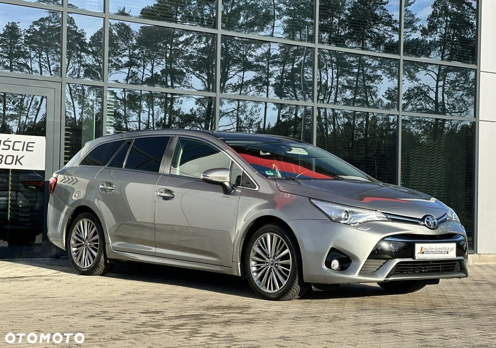Toyota Avensis 1.8 Premium - 6