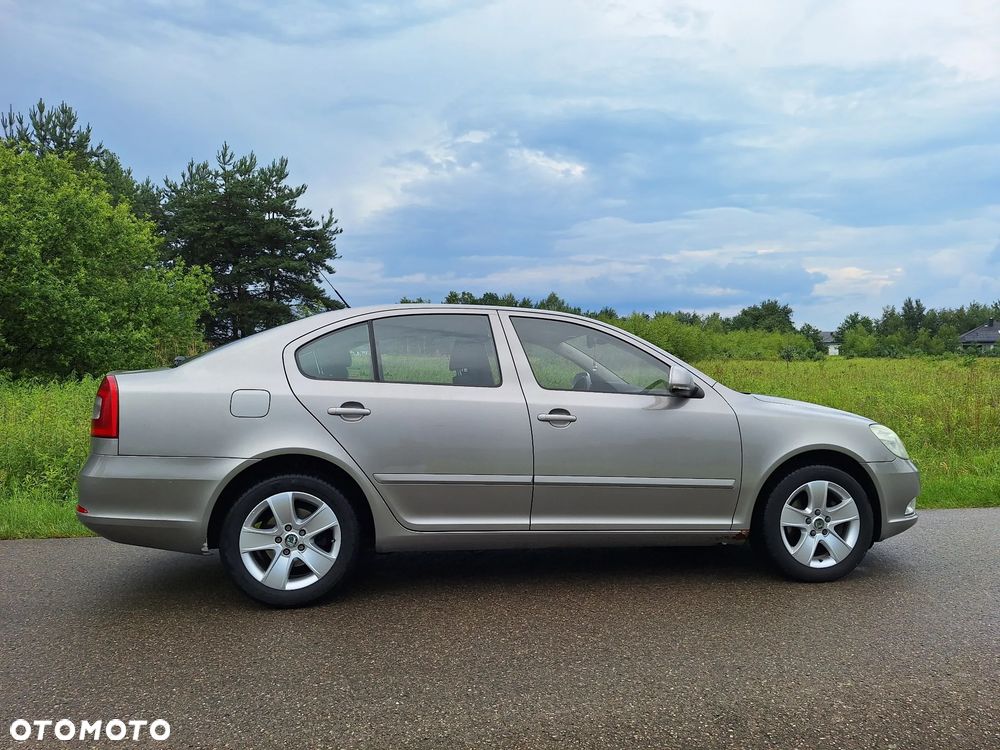 Skoda Octavia 2.0 TDI DPF Elegance DSG - 16