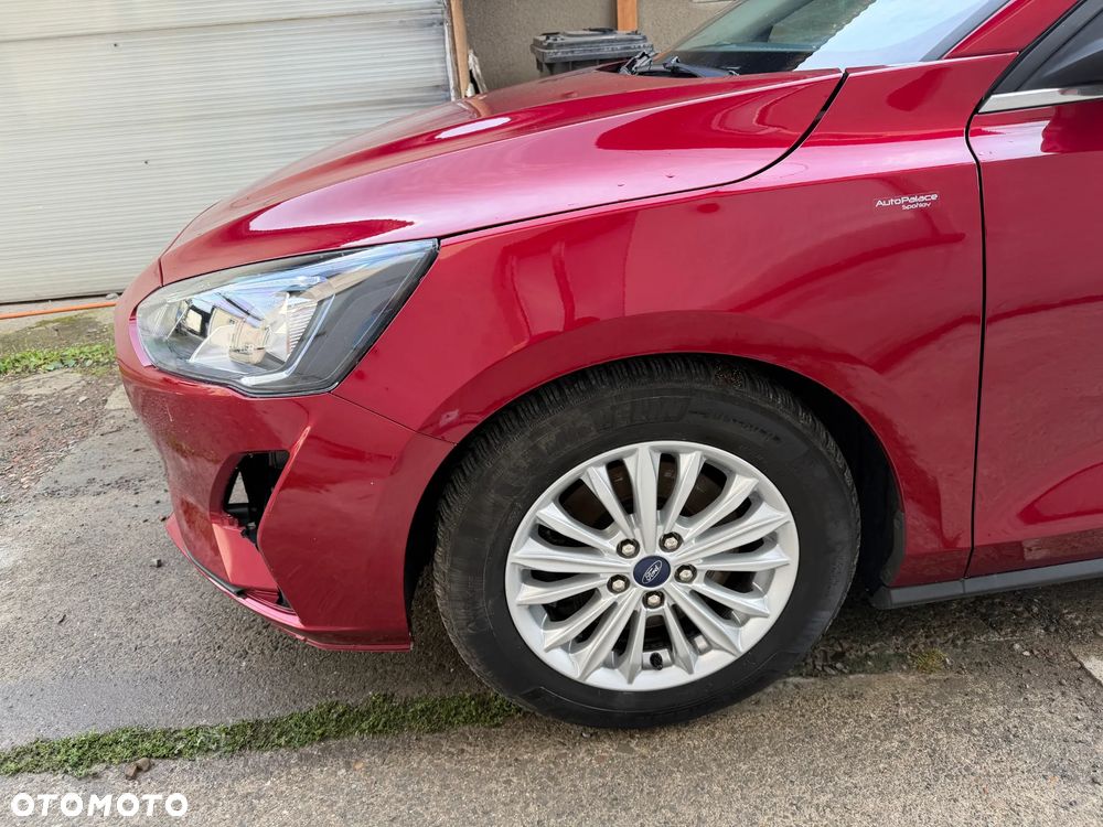 Ford Focus 1.5 EcoBoost Titanium - 10