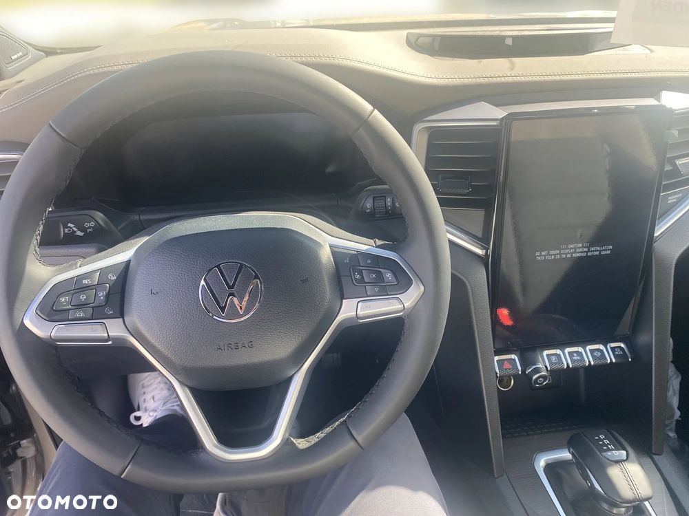 Volkswagen Amarok - 10