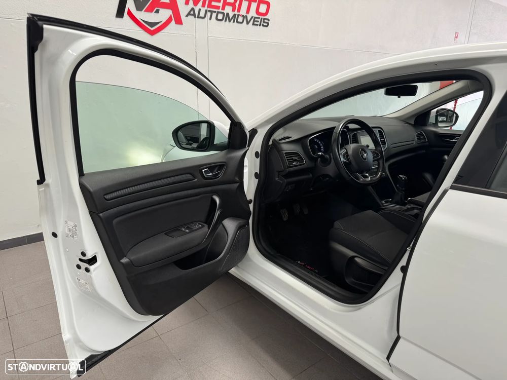 Renault Mégane 1.5 dCi Confort - 9