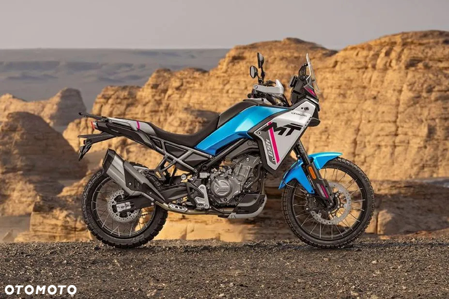CFMoto MT - 9