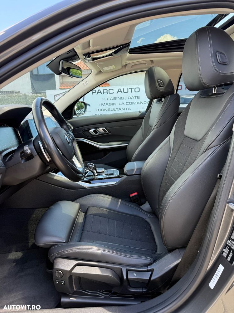 BMW Seria 3 320d Aut. - 12